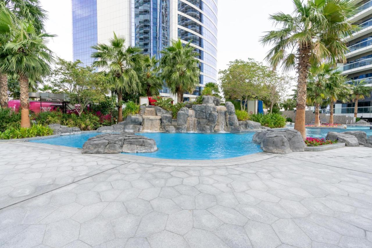 Globalstay Damac Towers By Paramount In Business Bay Dubai Esterno foto